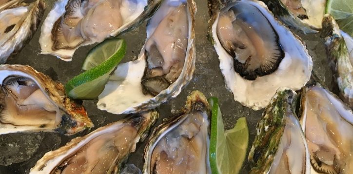 oysters-on-the-rock-novotel-nha-trang-2